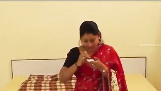Saree Sex Clip Of Horny Desi Aunty Mrs. Roopali