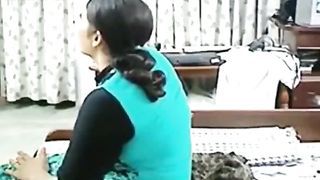 Sexy Pakistani Aunty Getting Banged Hard By Neighbour Uncle