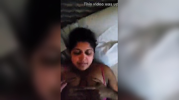 Erotic And Precious Oral sex Movie Of Breasty Mumbai Aunty