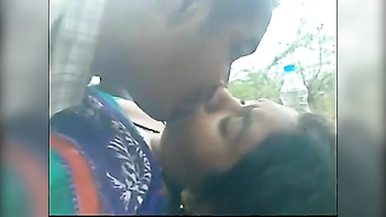 Indian outdoor sex bangladesi aunty with lover