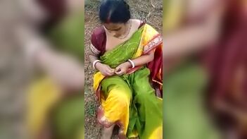 Indian outdoor oral-stimulation sex videos bengali aunty