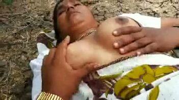 Mango boobs aunty  tamilsexvideos with neighbour