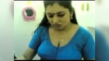 Large boobs aunty indian sex movie scenes with neighbor