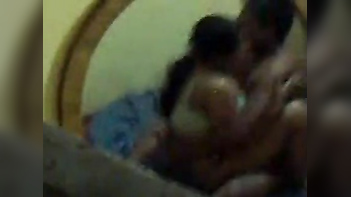 Older Indian aunty sex video recorded on hidden cam