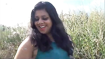 Indian large boobs mature aunty outdoor fun