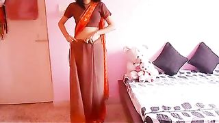 Juvenile desi wife free porn clips of wearing sari
