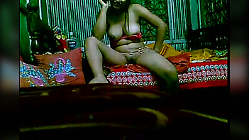 Exploring Desi Passion: Bangladeshi College Girl's First Time With Her Lover
