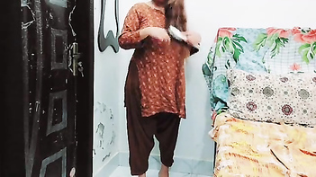 Hear the Sizzling Audio of Pakistani Mom's Secret Sex With Neighbour's Uncle - Desi Sex