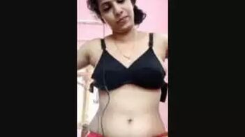 Watch Sexy Mallu Bhabhi's Boobs in One Merged VC 9 File!