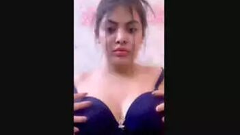 Watch Indian Bhabhi Tease and Play With Her Boobs in Live Part 1