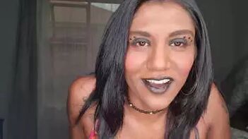 Sensual Desi Slut Wants to Wrap Her Lips and Tongue Around Your Dick - Get Ready for Close Up Fetish Action!
