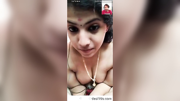 Hot Mallu Bhabhi Flaunts Her Assets On Vc - Desi Sex at Its Best!