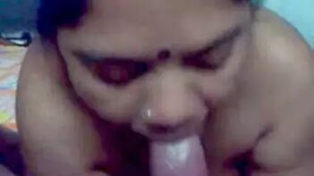 Experience the Passion of Desi Sex: South Indian Wife's Homemade Blowjob
