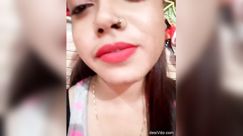 Experience the Sensuality of Desi Sex with Sexy Indian Girl Fingering