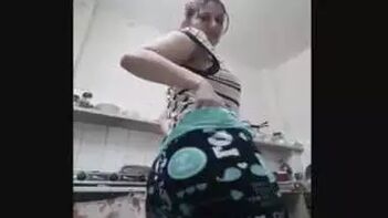 Watch Desi Super Hot Bhabhi Show Her Big Ass in These 2 Sizzling Clips