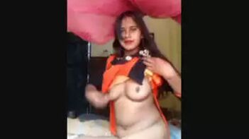 Desi Sex: Get Ready to Be Mesmerized by Bihari Bhabhi's Nude Performance!