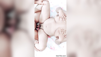 Sizzling Desi Chubby Aunty Gets Hard Fucked - A Must-See Experience!