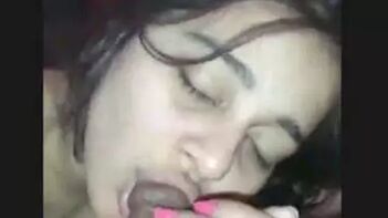 Experience the Passion of Desi NRI Girlfriend Blowjob