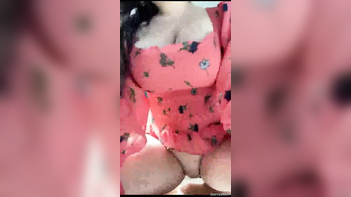 Watch Desi Sex Insta Queen Sonali Malhotra's First Nude Video!