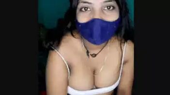 Experience Unforgettable Desi Sex with Your Nishu Cam Model