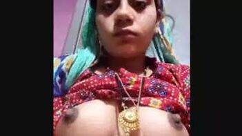 Experience the Thrill of Desi Sex with Meera Bhabhi's Paid Shows