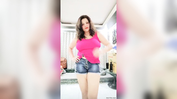 Sapna Sappu Aunty's Sensuous Desi Sex Appeal: Milky Cleavage and Thunder Thighs