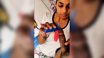 Desi Passion: Indian Cute Girl Enjoys Intimate Moment With Cousin Brother