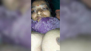 Ganv Ka Bhabhi Ka Blackmail Karne Ke Liye Desi Sex Video Banaya: Aisi Kahaani!