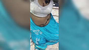 Explore the Wild Side of Desi Sex with a Cute Indian Bhabi