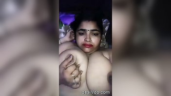 Watch Married Desi Bhabi Flaunt Her Curves in a Milk Tanker!