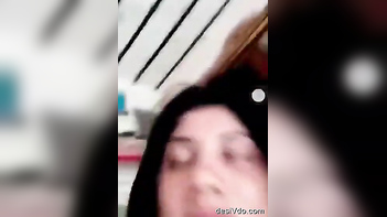 Experience the Thrill of Desi Sex: Watch Cute Paki Girl Steaping Nude On Video Call!