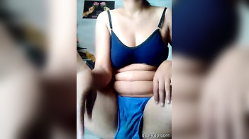 Experience Desi Aunty's Big Boobs and Pussy Showing - A Unique and Unforgettable Experience!