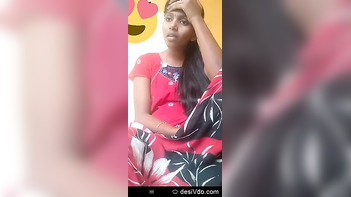 Uncovering the Desi Sex Scene: Hot Indian Girl Reveals Her Sexy Pussy!