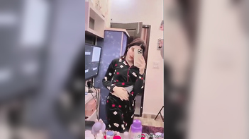 Desi Randi Jasneet Sharma Flaunts Her Curves In Bra Panty On Instagram