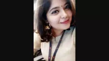 Beautiful Bengali Cute Girl Ready For Desi Sex - An Unforgettable Experience!