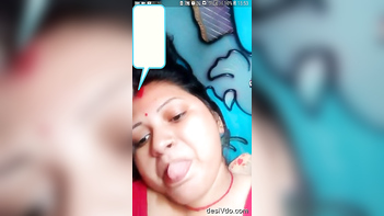 Tantalizing Desi Village Boudi Fucking With Lover: Part 1