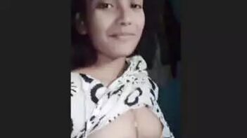 Desi College Girl Flaunts Her Small Boobs - A Sexy Sight to Behold!