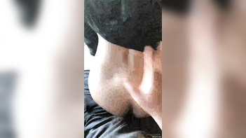 Sexy Muslim Princess Pengali Shares Leaked HD Videos in Part 8 of Her OnlyFans!