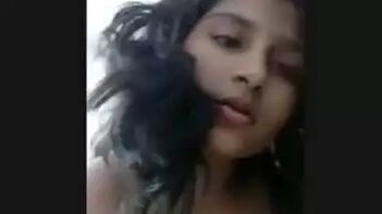 Hear Her Sexy Desi Voice as She Rides: Hot Girl's Clear Hindi Talking
