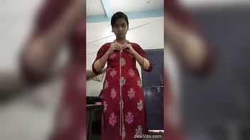 Experience the Sensual Intimacy of Desi Sex with a Hot Desi Girl Flaunting Her Pussy and Asshole!