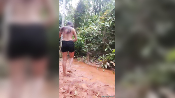 Beautiful Babe Naked Outdoor Pussy Licked By Bf - Indian Porn Tube Video