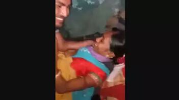 Sizzling Desi Sex: Mature Randi Fucking in Indian Village
