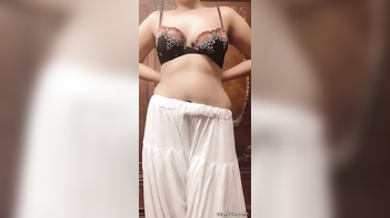 Watch Hot Pakistani Couple in Steamy Desi Sex Clips - Part 2!