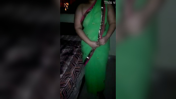 Unleashing Desi Passion: Shonali Embraces the Joy of Wearing a Green Saree