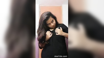 Experience the Ultimate Desi Sex with Indian Super Sexy College Girl Videos!