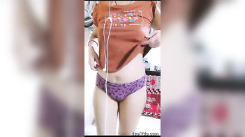 Divya Paro's Desi Sex Appeal: Boobs Out in the Kitchen!