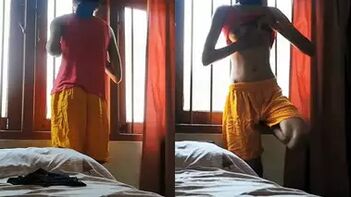 Explore the Wild Side of Desi Sex with Real Indian Bhabhi Ready for Cam Show!