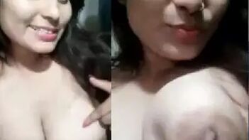 Stunning Desi Beauty Flaunting Her Voluptuous Assets!