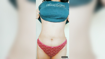 Watch Now: 3 Clips Of Indian Babe Showing Off Her Sexy Desi Boobies - Part 1