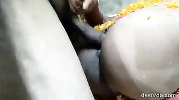 Experience Desi Sex: Choda Your Rand Girlfriend Before Husband On Honeymoon Day!